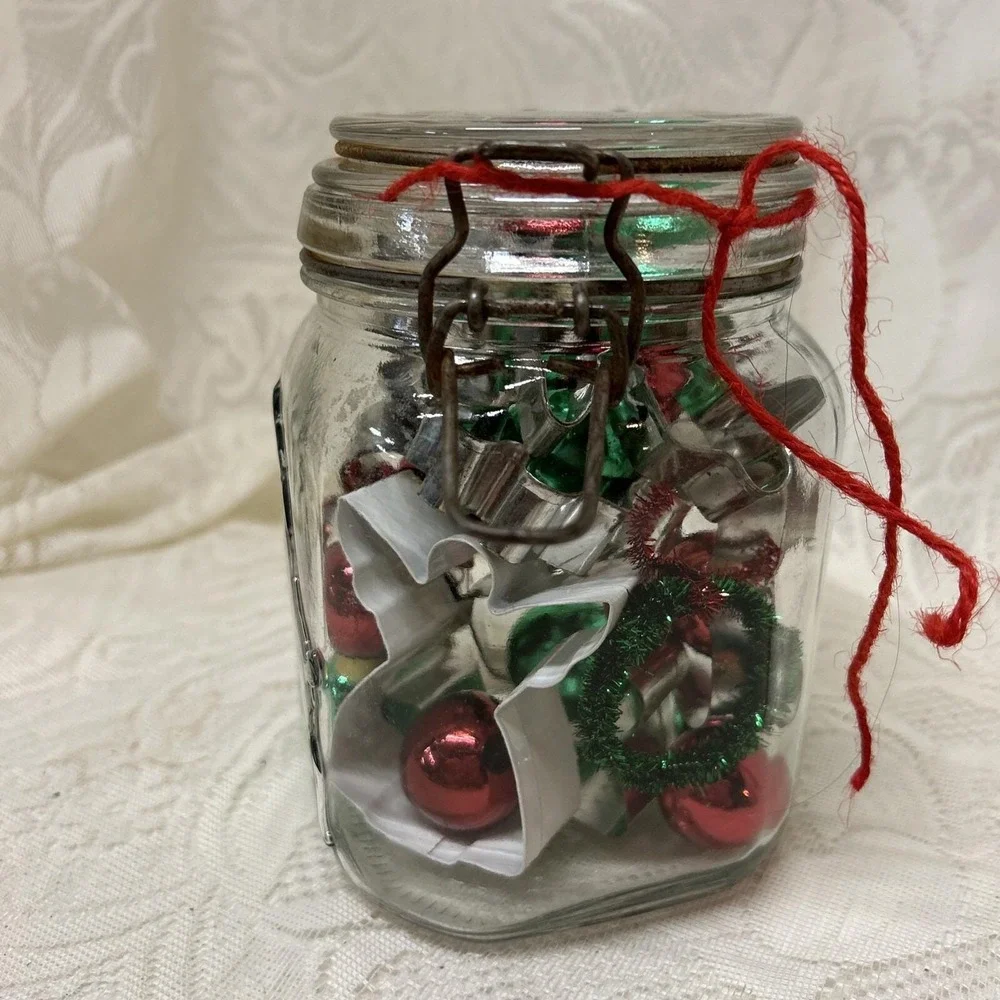 Christmas Jar With Cookie Cutters And Ornaments‎ Anchor Hocking Jar Decoration